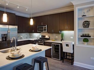 AMLI Deerfield, Deerfield, IL 60015