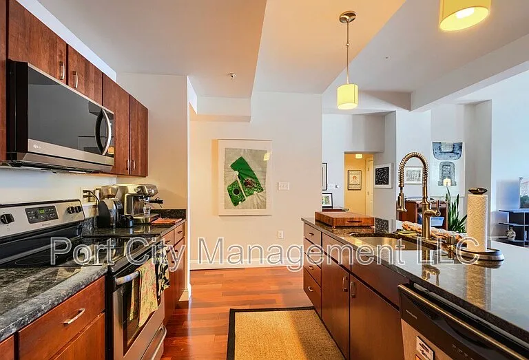 1025 Saint Paul St #4 — Photo 5