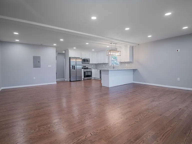 205 Gordon Ave #A — Photo 3