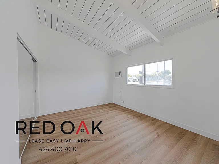 7525 Crenshaw Blvd #7 — Photo 11