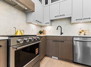 1045 Quadling Ave #104, Coquitlam, BC V3K2B1