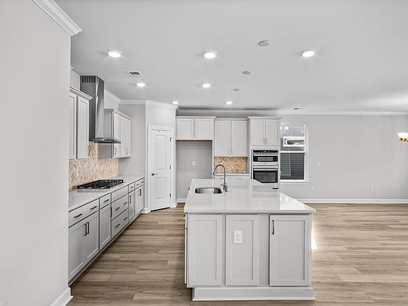 5th image of 2215 Seagrape Dr.