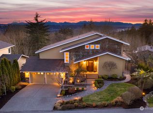 19491 45th Ave NE, Lake Forest Park, WA