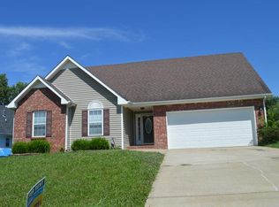 1697 Cedar Springs Cir, Clarksville, TN 37042