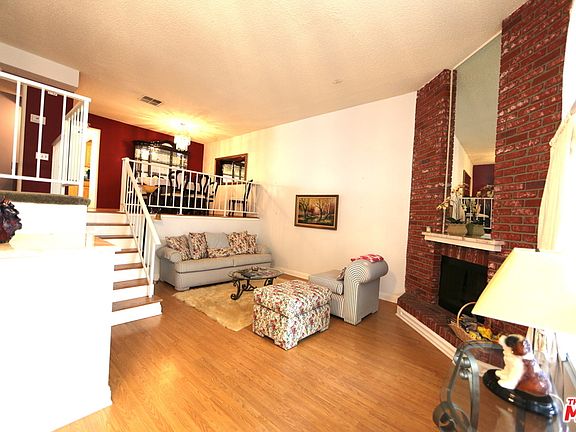 3rd image of 20224 Sherman Way Unit 38