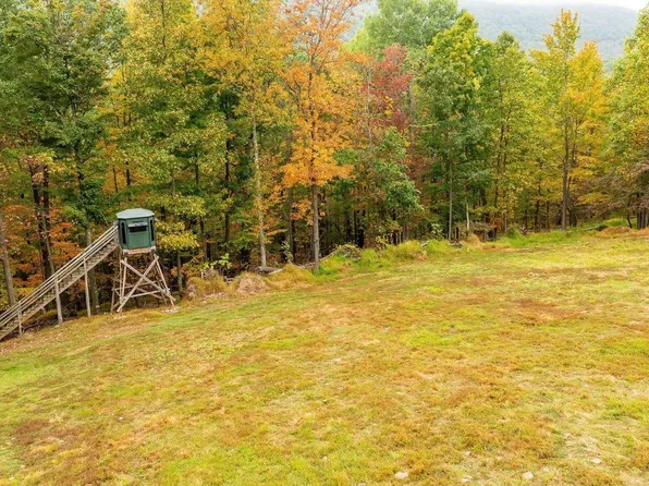 Lucky 7 Ln, Tunkhannock, PA 18657