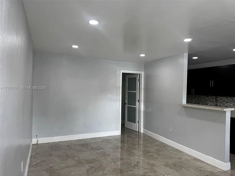 1860 Venice Park Dr #107 — Photo 13