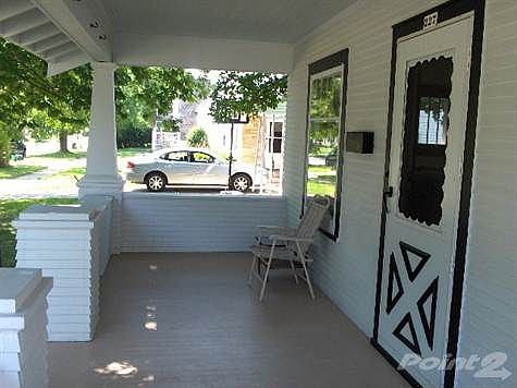 2nd image of 227 N Palm St