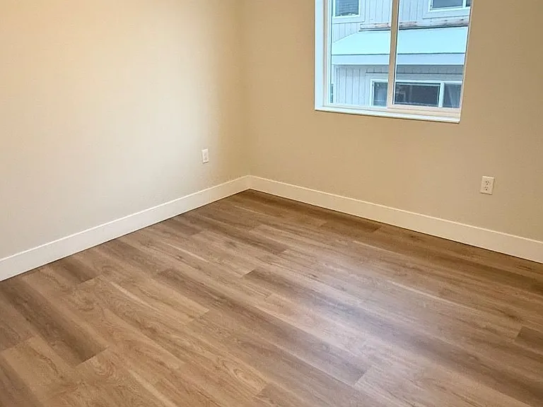 16427 Farm Ave — Photo 18