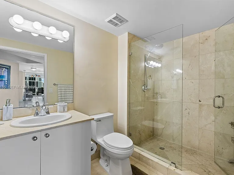 17555 Atlantic Blvd #708 — Photo 31