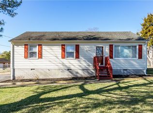 16104 Meridian Ave, Chester, VA 23831