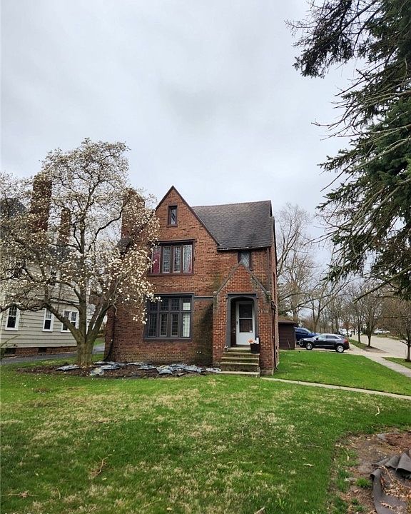 1st image of 17710 Chagrin Blvd