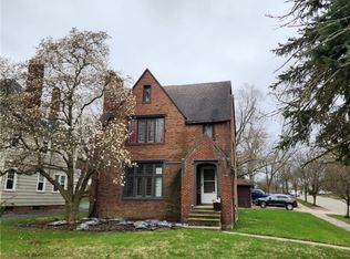 17710 Chagrin Blvd, Shaker Heights, OH 44122