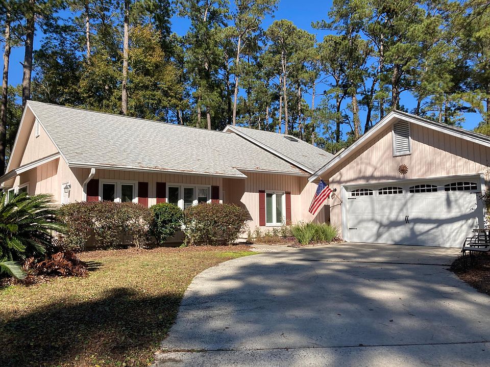 Front of Home and Garage