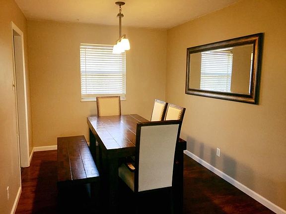 5th image of 1304 Scotsbury Cir