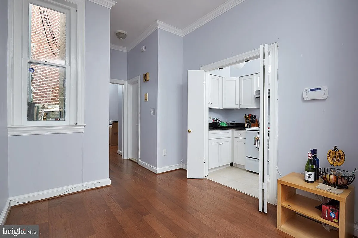 Building Photo - 1331 35th St NW #1