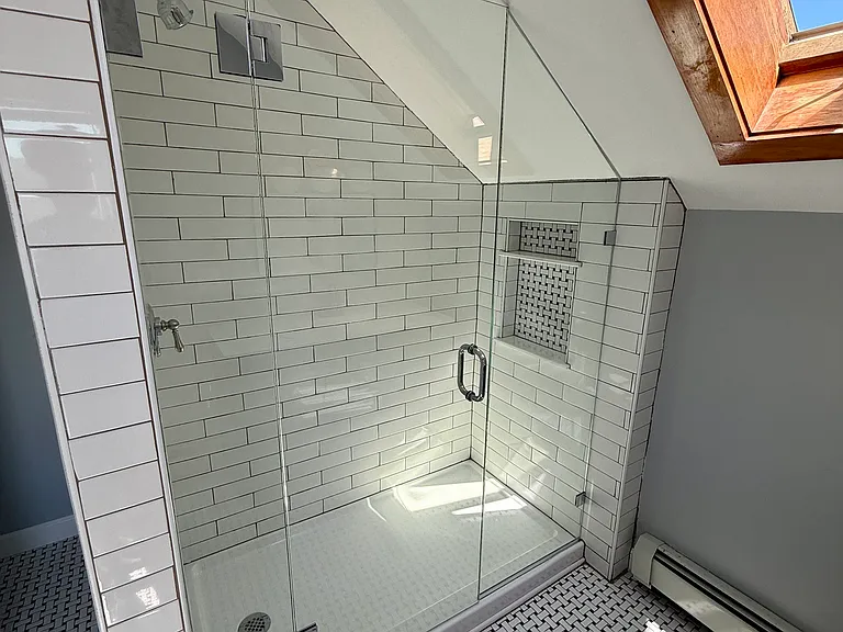 17 Amy St #3L — Photo 8