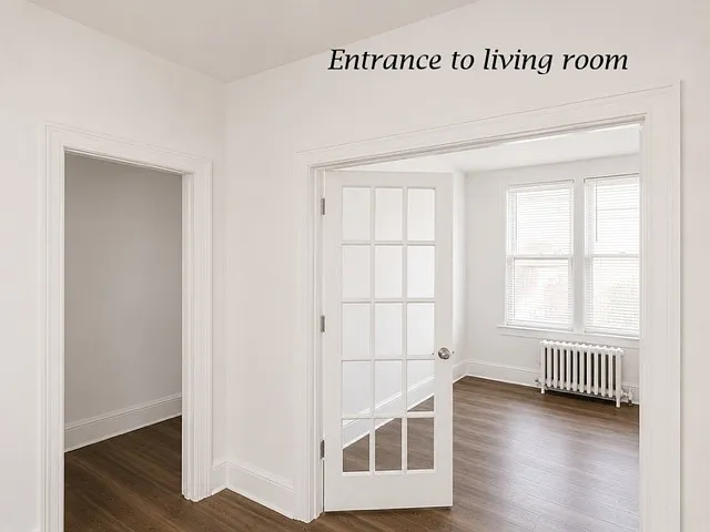 406 W King St — Photo 5