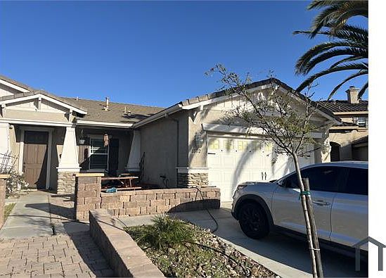 2nd image of 33112 Jasper Cir