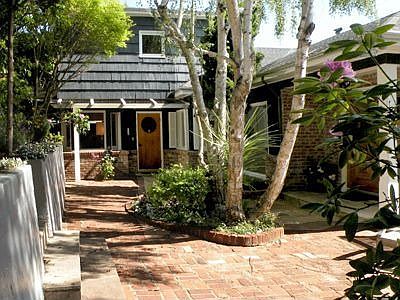 A sweet cottage entrance