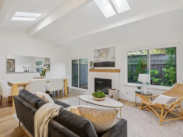 610 Gilbert Ave APT 2, Menlo Park, CA 94025