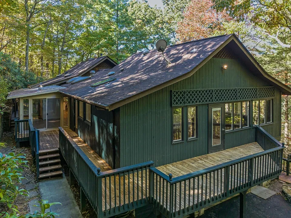 55 Covewood Rd