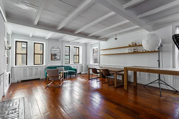 Rented by Bond New York | media 1