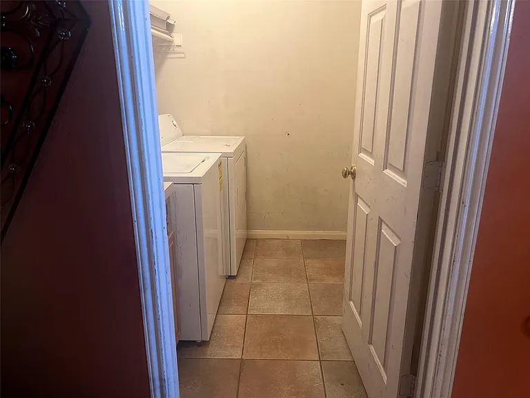1822 Laurel Oaks Dr — Photo 9