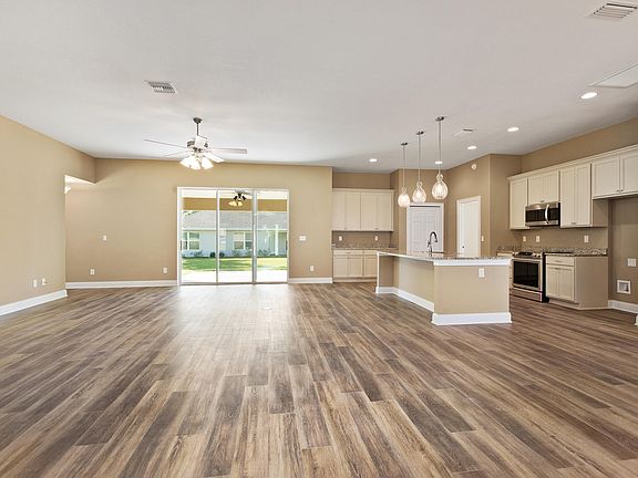 5th image of 4405 NW 6th Cir