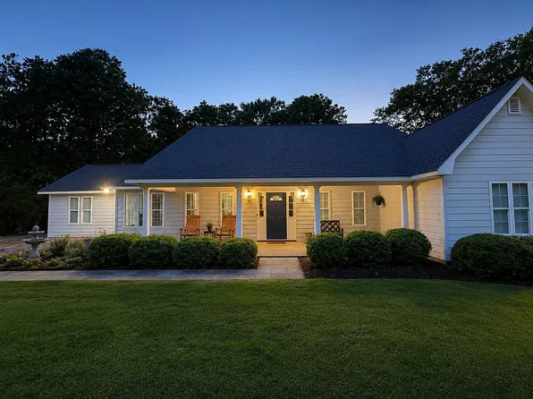 62 McCarthy Rd, Opelika, AL 36804