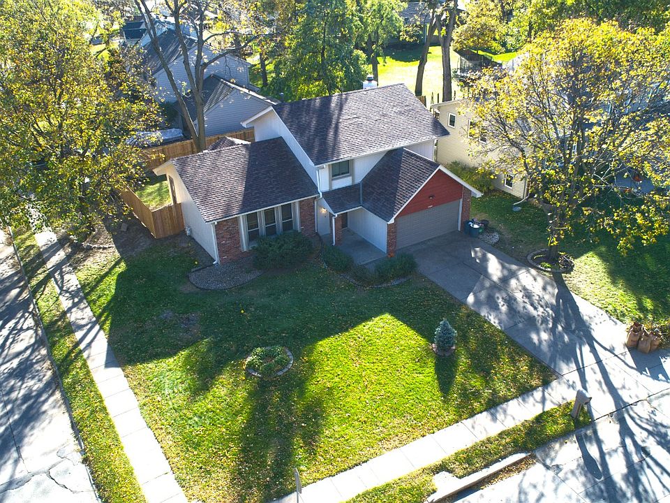 1st image of 15405 Harney St