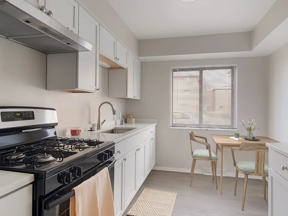 Southgate Manor Apartments