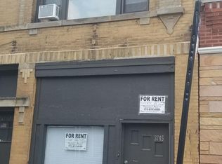 3745 W Montrose Ave #STORE, Chicago, IL 60618