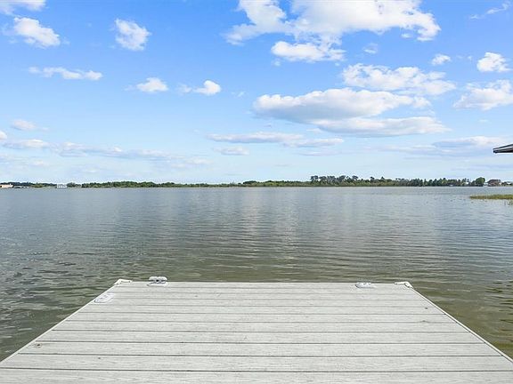 2nd image of 900 LAKE JESSIE DRIVE