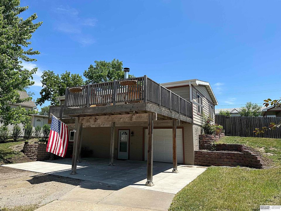 113 S 3rd St, Elmwood, NE 68349 Zillow