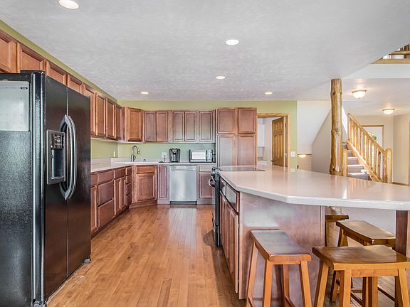 3rd image of 3002 Cedar Hills Ln