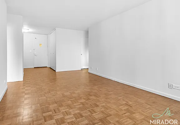 Rented by Mirador Real Estate | media 4