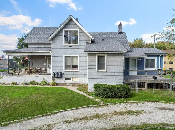 186 Hubbard St, Mount Clemens, MI 48043