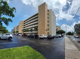 620 NE 12th Ave APT 703, Hallandale, FL 33009