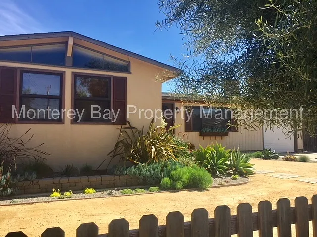 1124 San Lucas St photo 1