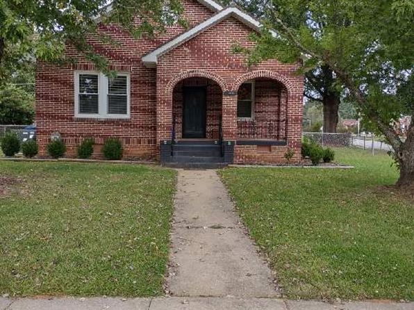 100 Eastman St