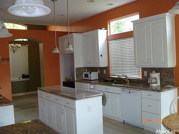 4th image of 8926 Beckington Dr