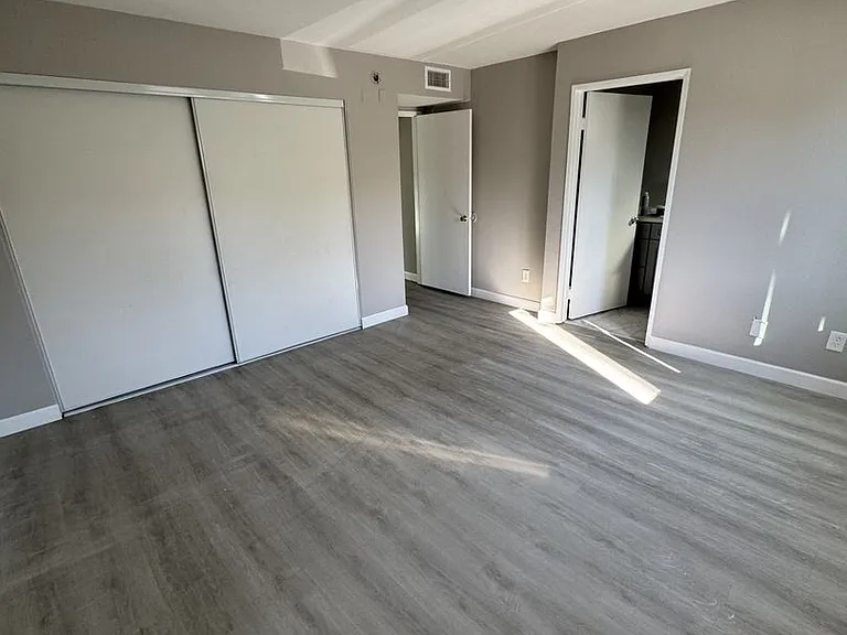 14689 Nordhoff St — Photo 10