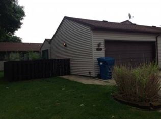 2724 Heritage Dr, Champaign, IL 61822