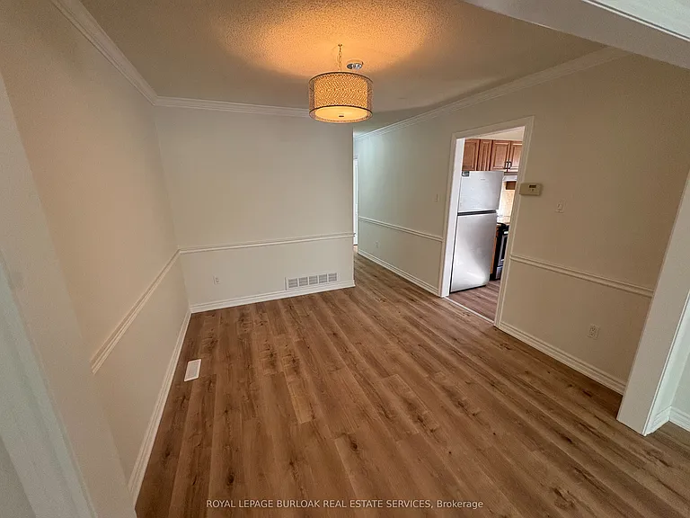 3455 Caplan Cres #17 — Photo 5