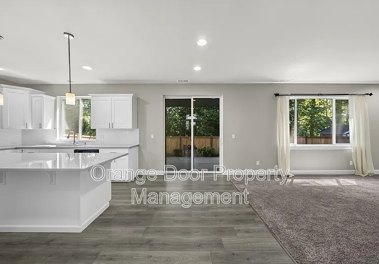 18311 SE 248th St — Photo 14
