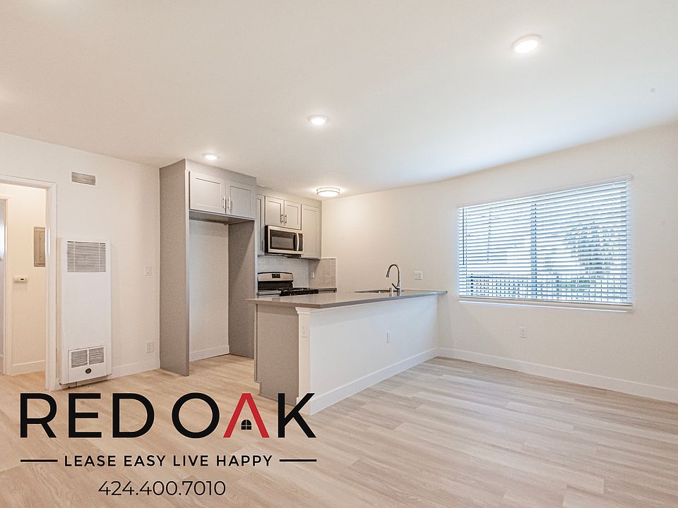 1st image of 250 1/2 Loma Dr #18