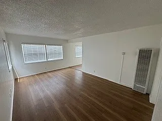 6204 3rd Ave — Photo 3
