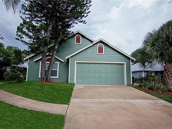 2nd image of 174 Clear Lake Cir