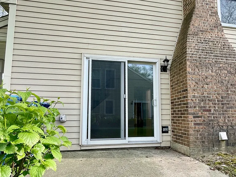 2760 College Hill Cir — Photo 20